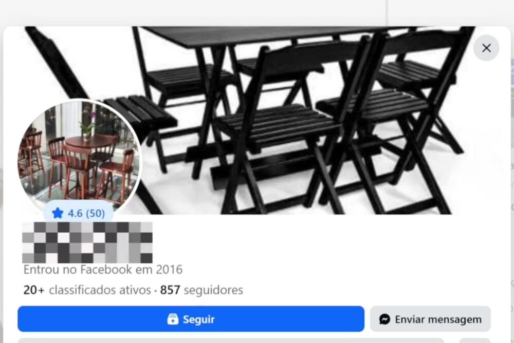 Perfil de um vendedor no Marketplace Facebook com nota 4,6, mais de 20 classificados ativos e fotos de mesas e cadeiras de madeira, com o nome coberto